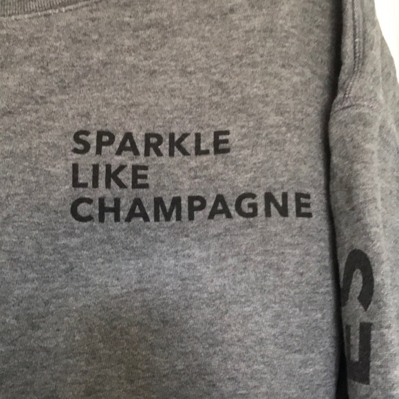 Grey and black sweatshirt - Picture 2 of 4